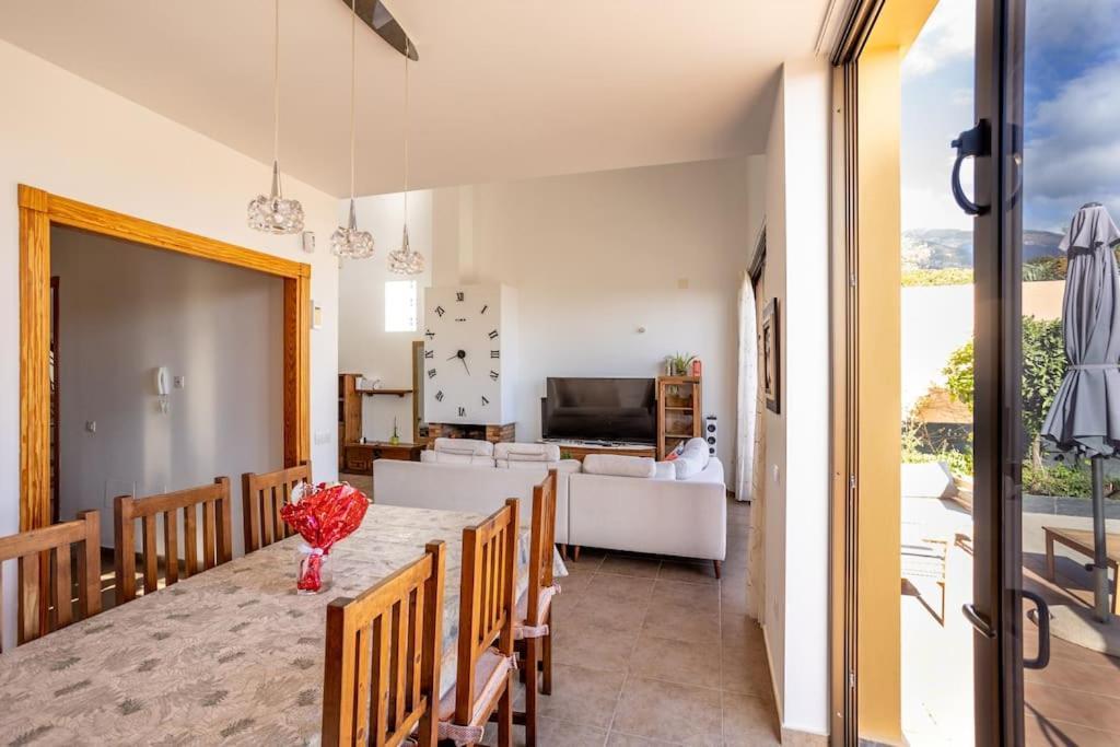 De La Huerta Con Piscina Privada Y Barbacoa Guimar